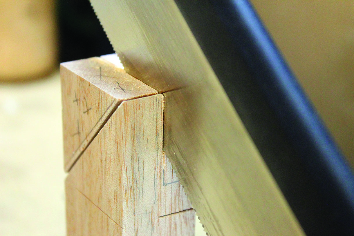 Mastering Half Lap Mitre Joints For Strong Picture Frames Mastering Half Lap Mitre Joints For Strong Picture Frames