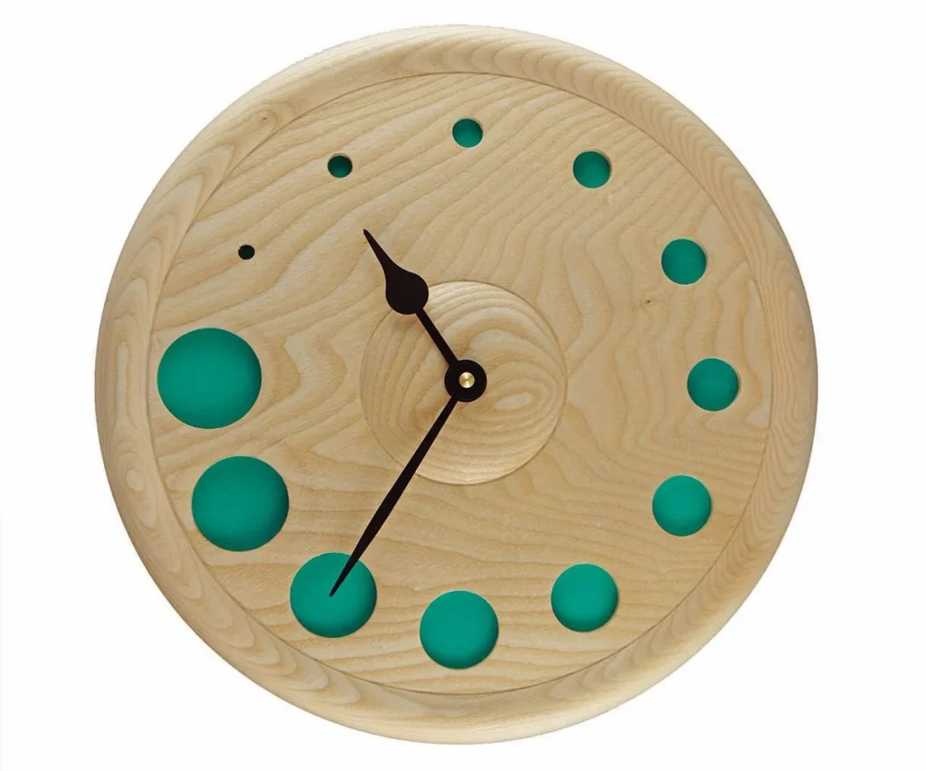 Wooden clock with green circular time markers
