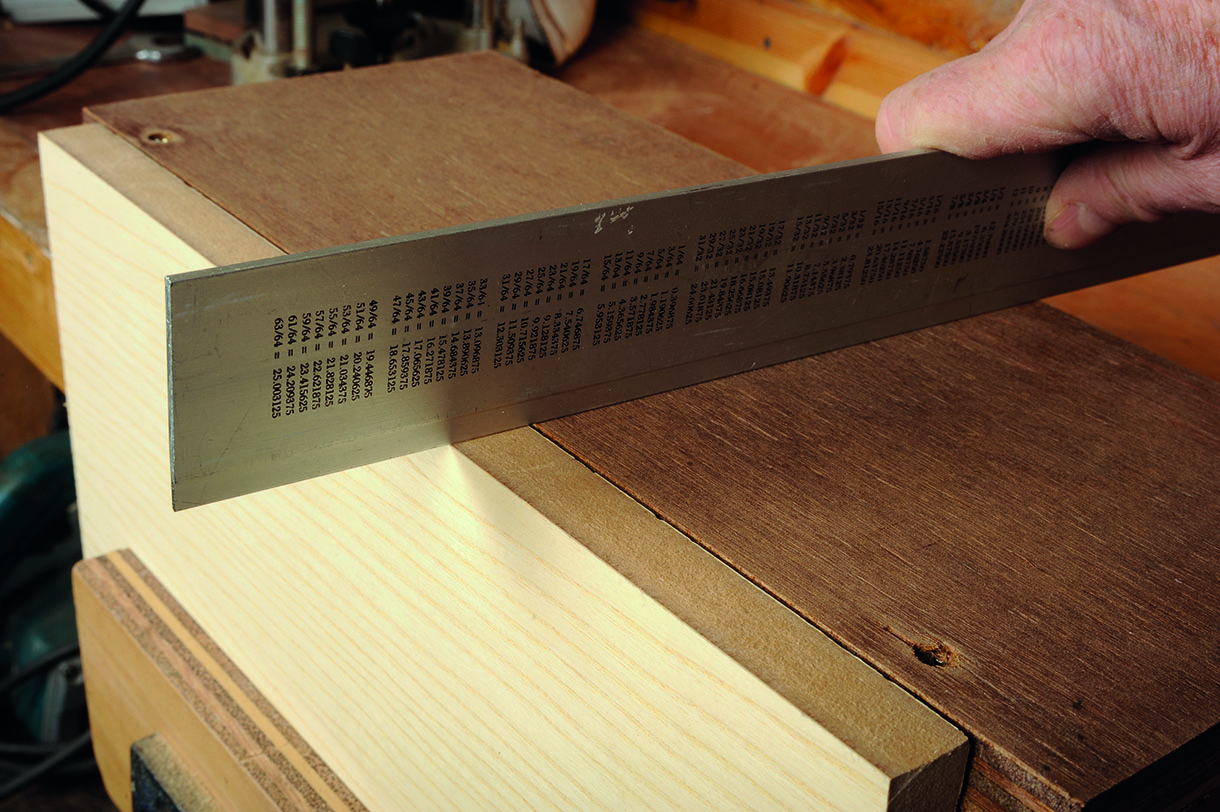 Anthony Bailey's Sleek Media Center for Flat-Screen TVs