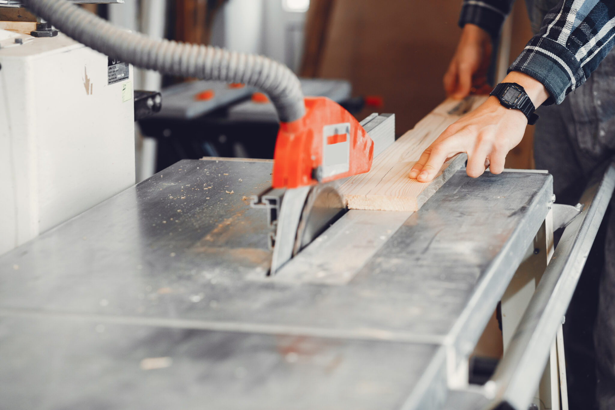 Must-Have Power Tools for Efficient Woodworking