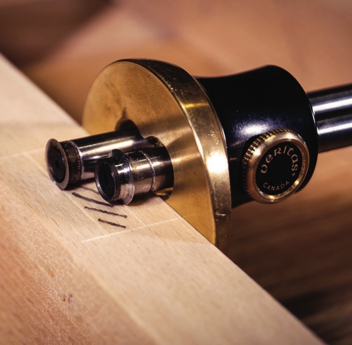 Veritas marking gauge on wooden surface