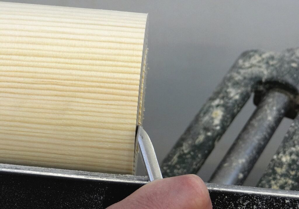 Wood lathe tool carving round timber