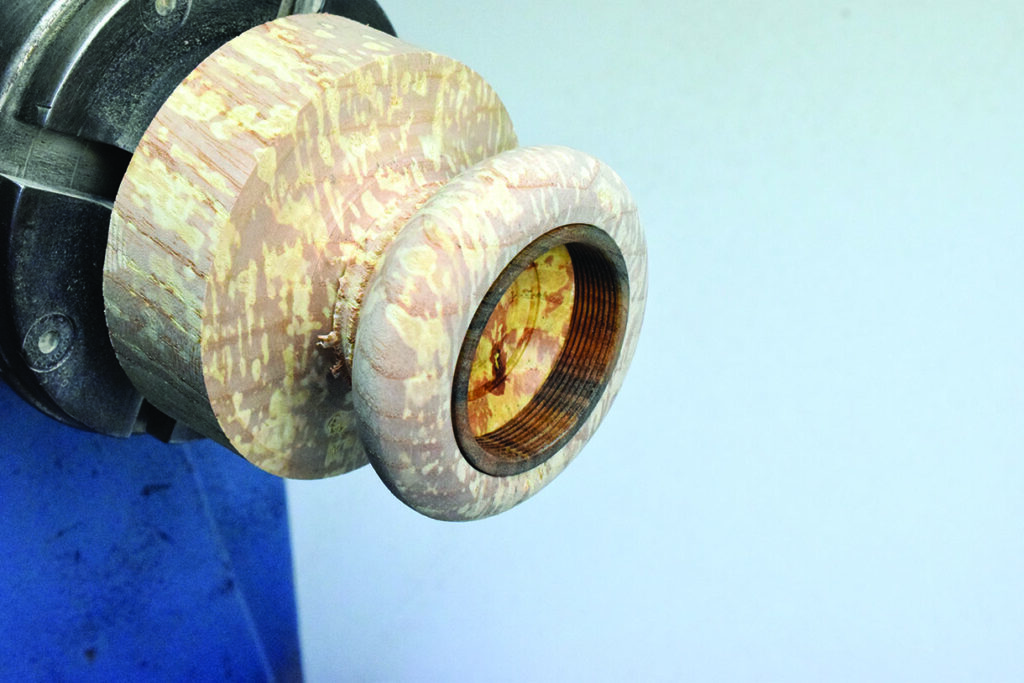 Woodturning tool with threaded end